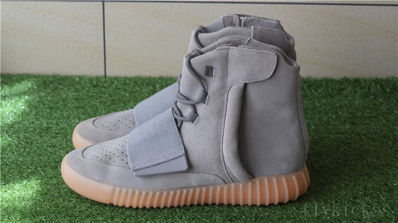 Adidas yeezy boost 750 grey gum glow in the dark